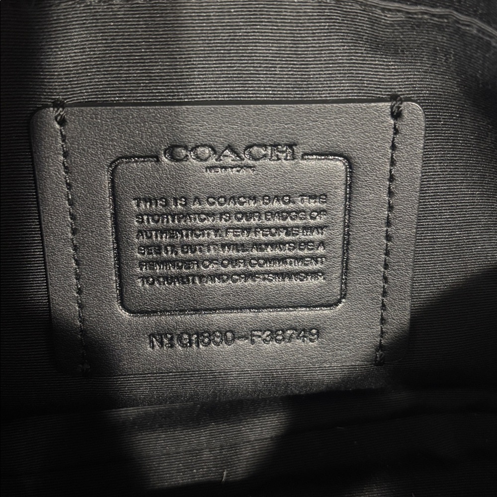Coach Graham Utility pack - Picture 9 of 10